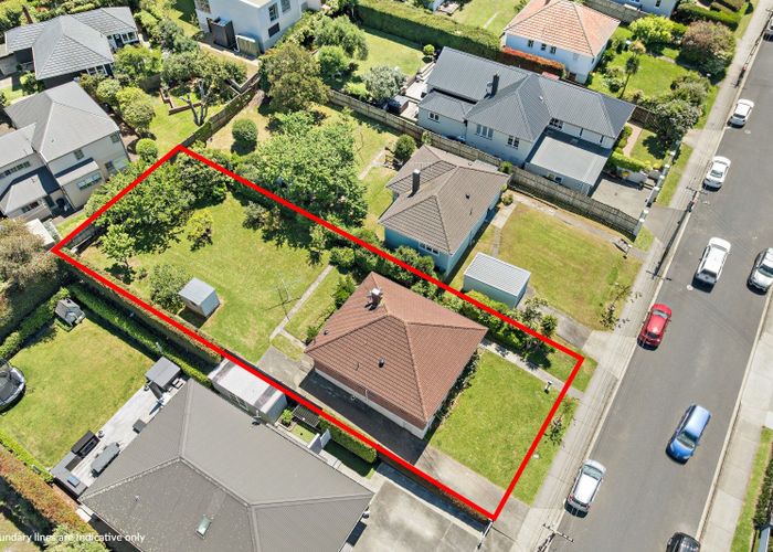  at 18 Bonnie Brae Road, Meadowbank, Auckland City, Auckland