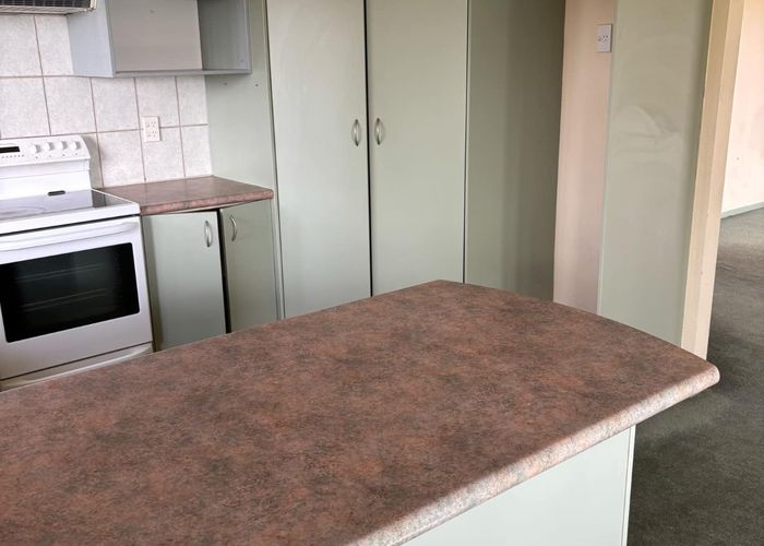  at 14 Arrowsmith Drive, Clover Park, Auckland