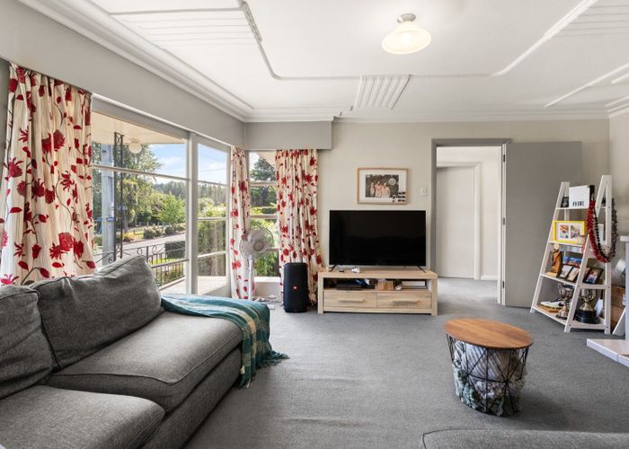  at 10 Shand Street, Green Island, Dunedin