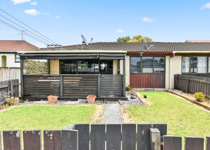  at 5/1 Plunket Avenue, Manukau Central, Auckland