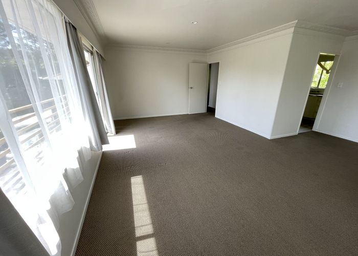  at 1/11 Marydale Drive, Mount Roskill, Auckland