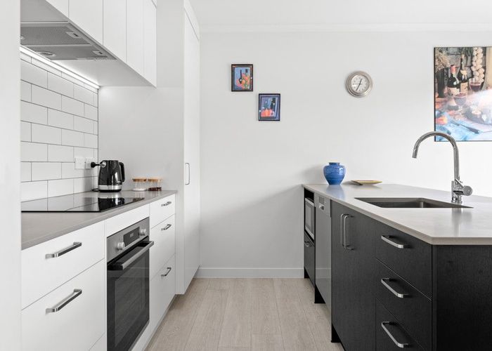  at 2/13 Manning Street, Hamilton City Central, Hamilton, Waikato