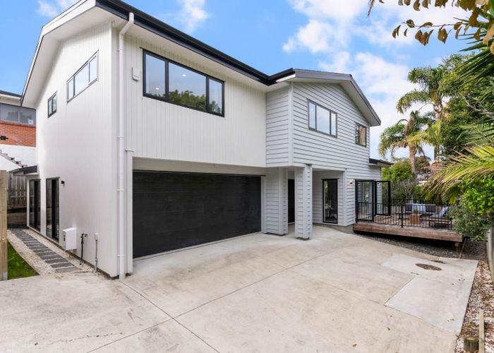  at 7b Belle Vue Avenue, Northcote Point, North Shore City, Auckland