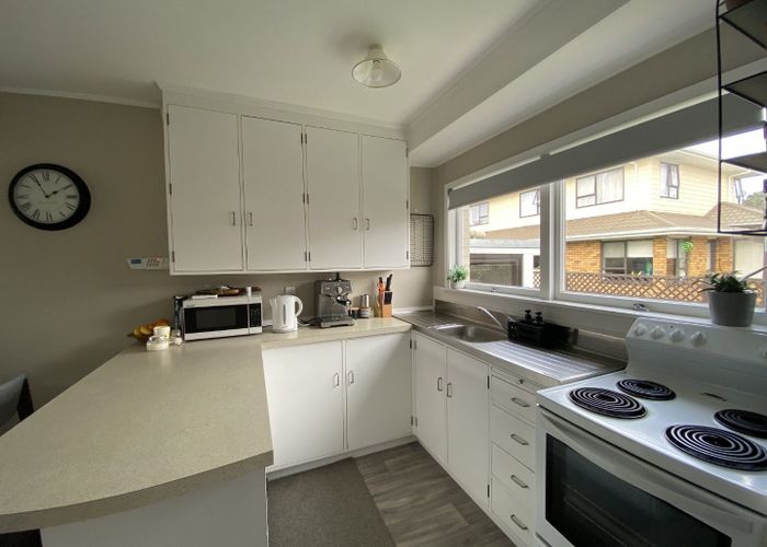  at 2/56 East Street, Papakura, Papakura, Auckland