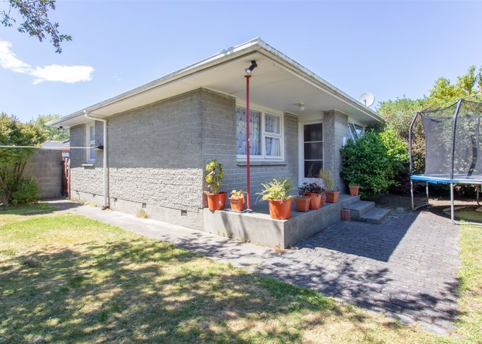  at 4/8 Leslie Street, Upper Riccarton, Christchurch