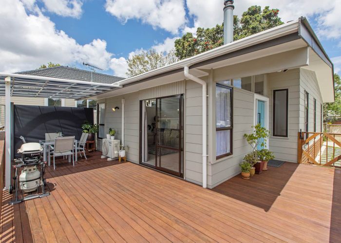  at 73 Bayview Road, Bayview, Auckland