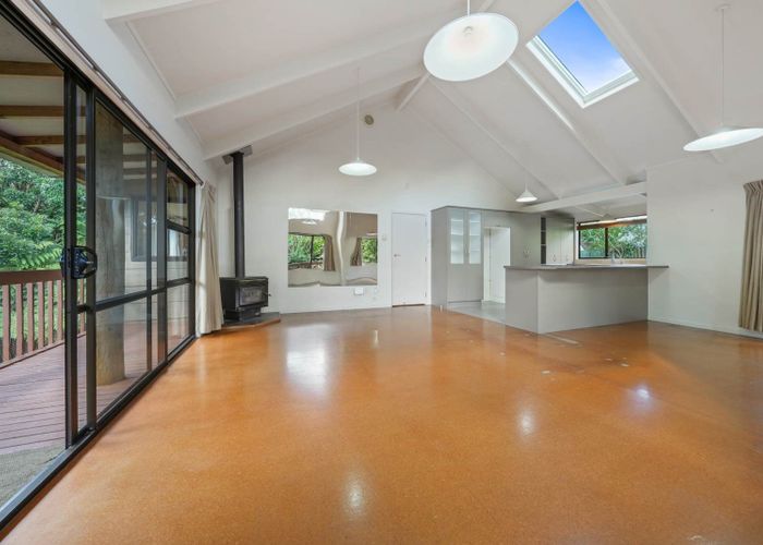  at 24 Kereru Street, Henderson, Waitakere City, Auckland