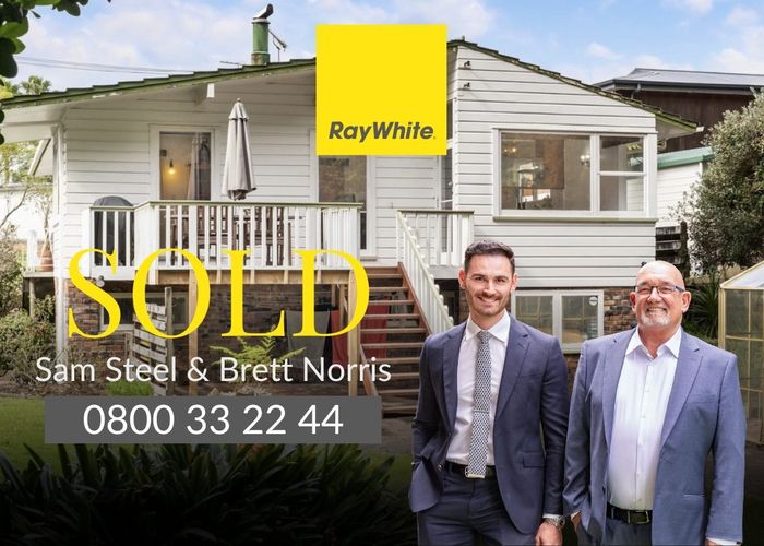  at 11 Hillcrest Grove, Hillpark, Auckland