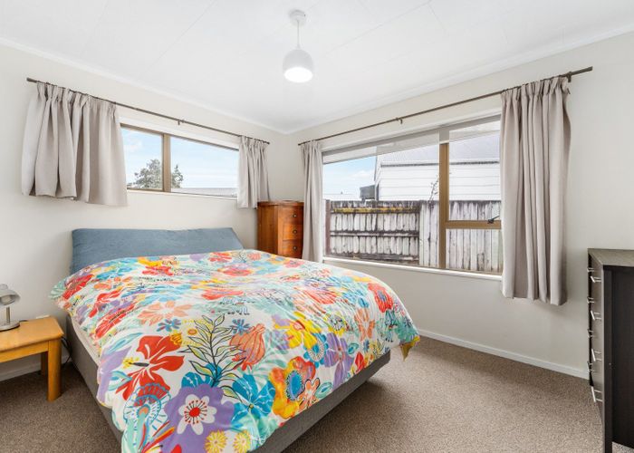  at 7 Cargill Grove, Kelvin Grove, Palmerston North, Manawatu / Whanganui
