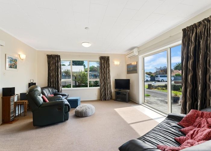  at 126a Hillcrest Road, Raumati Beach, Kapiti Coast, Wellington