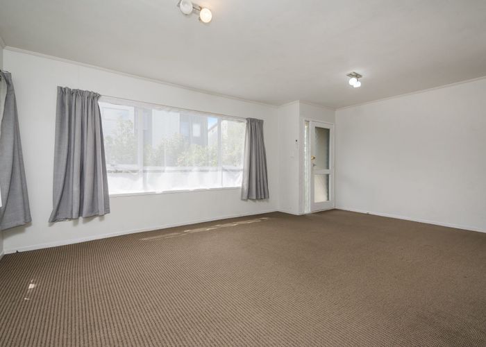  at 5 Celeste Place, Glenfield, North Shore City, Auckland