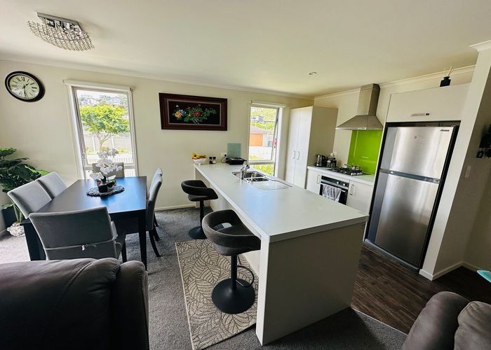  at 9 Banks Boulevard, Whitby, Porirua, Wellington