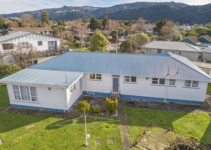  at 12 Ross Grove, Trentham, Upper Hutt