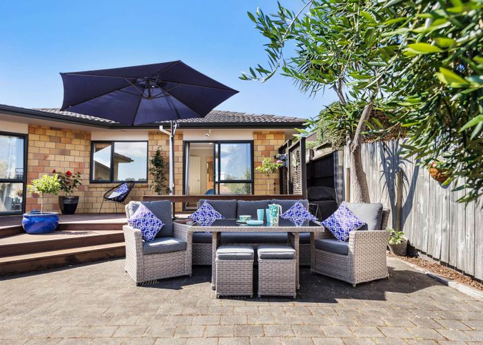  at 10 Phoenicia Court, The Gardens, Auckland