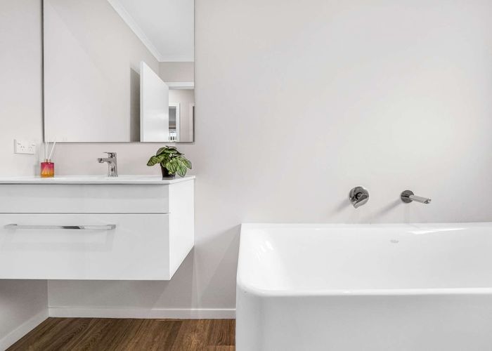  at 12 Rolleston  Street, Kihikihi, Waipa, Waikato