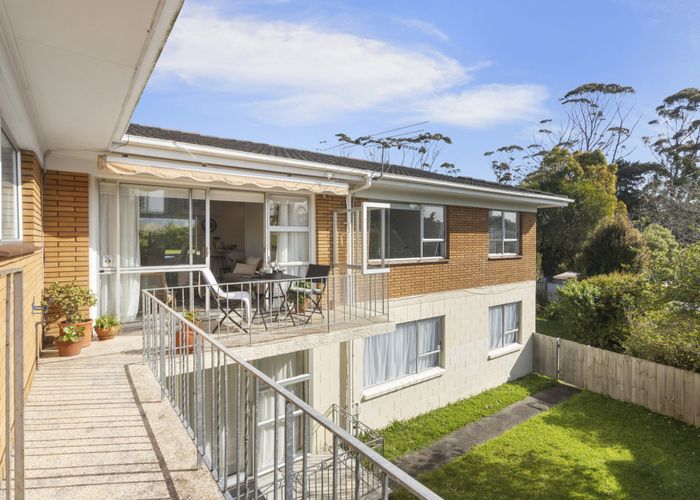  at 2/15A Oates Road, Glen Eden, Auckland