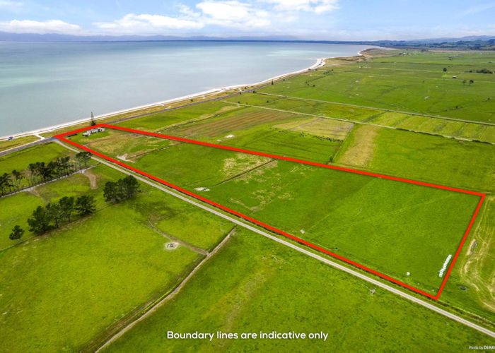  at 587 East Coast Road, Kaiaua, Franklin, Auckland