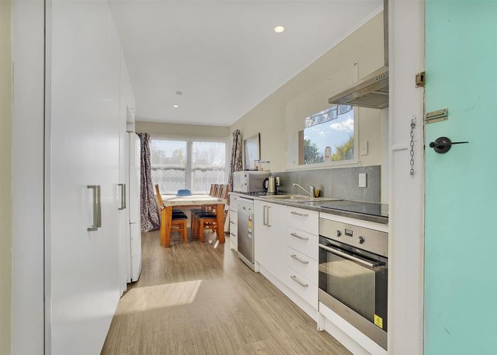  at 2 Lovelock Place, Chartwell, Hamilton