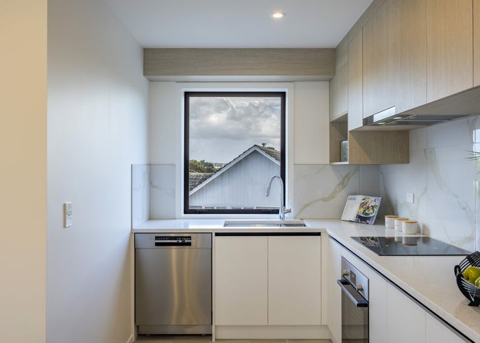  at 8/8 Sheehan Road, Te Atatu South, Waitakere City, Auckland