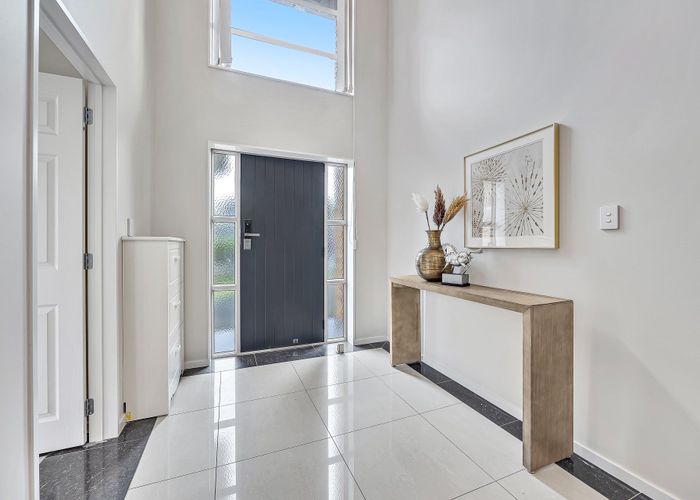  at 19 Huntington Park Drive, Greenhithe, Auckland