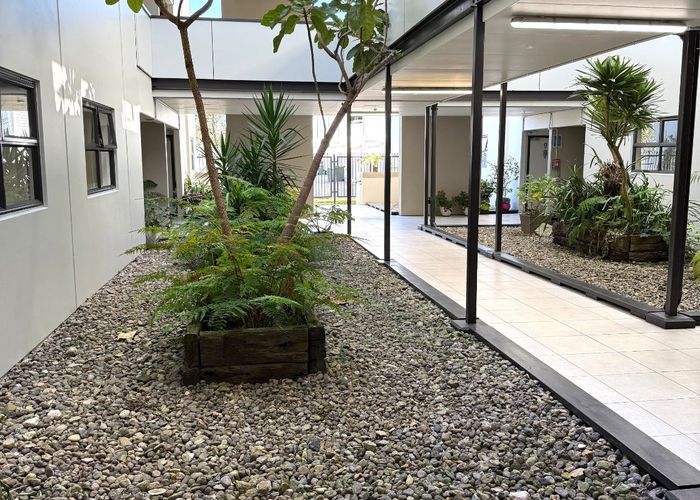  at 3/124 Stancombe Road, Flat Bush, Auckland