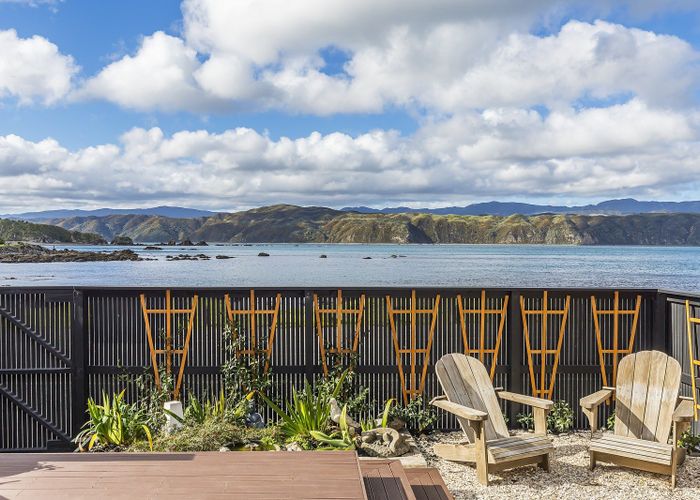  at 118 Breaker Bay Road, Breaker Bay, Wellington