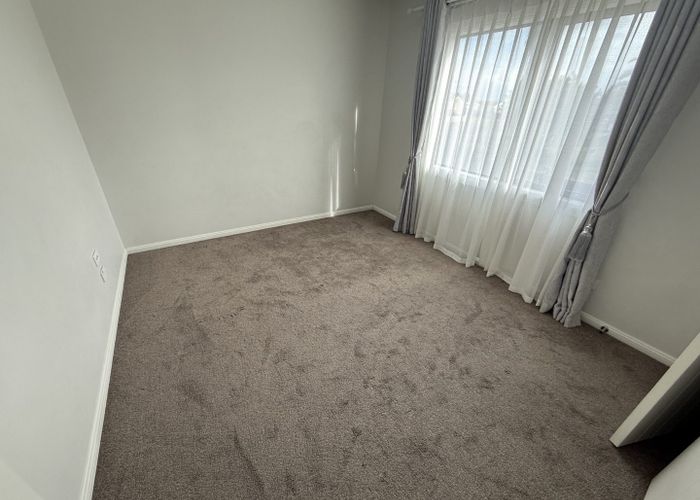  at 75 Calthorp Close, Favona, Auckland