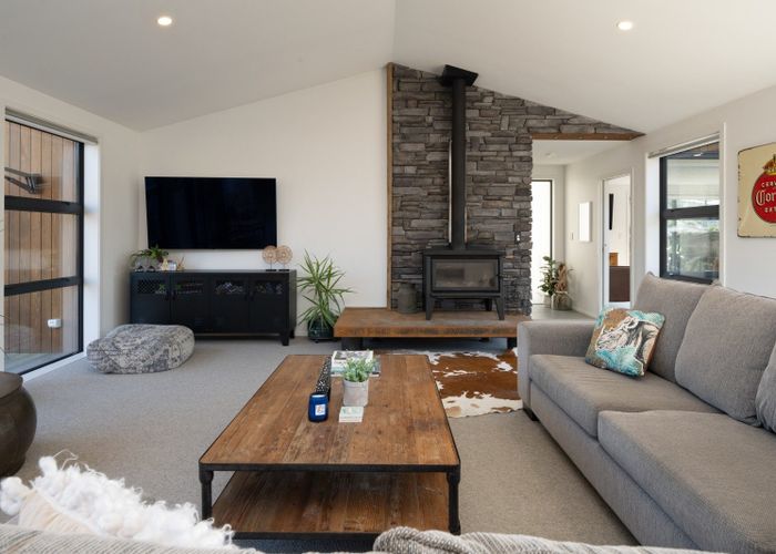  at 11B Beach Road, Waikawa, Picton