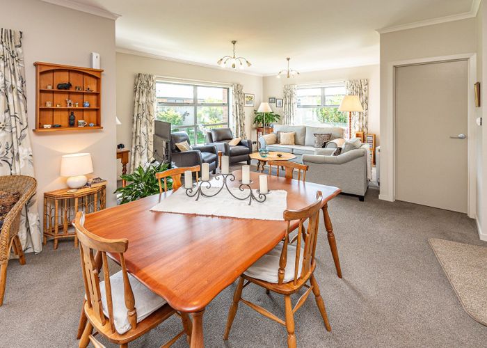  at 27 Lithgow Drive, Otamatea, Whanganui