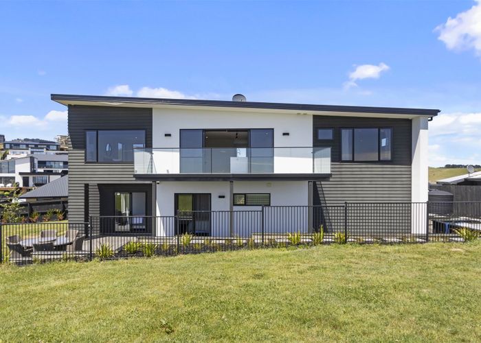  at 129 Penruddock Rise, Westmorland, Christchurch