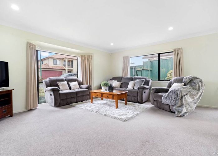  at 5 Karson Place, Flat Bush, Manukau City, Auckland