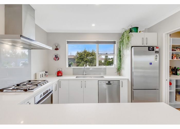  at 5 Northside Drive, Waikuku, Waikuku