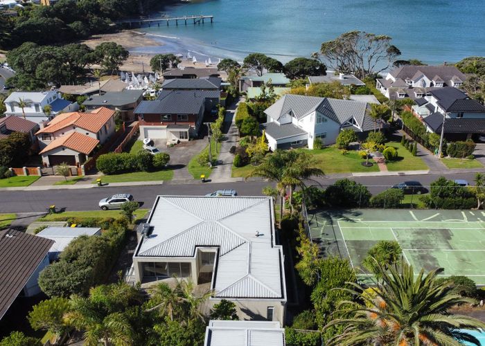  at 20 Bournemouth Terrace, Murrays Bay, North Shore City, Auckland