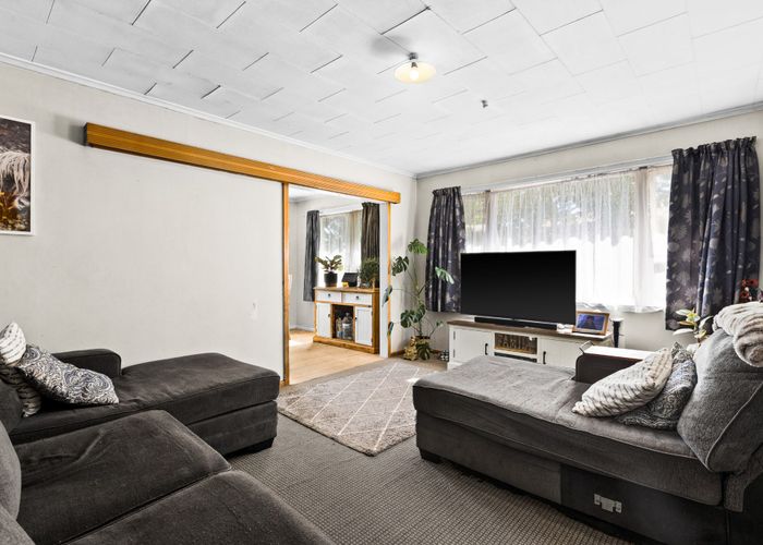  at 70 Clarence Cox Crescent, Pirimai, Napier
