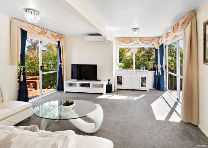 at 4/290 Rangatira Road, Beach Haven, Auckland