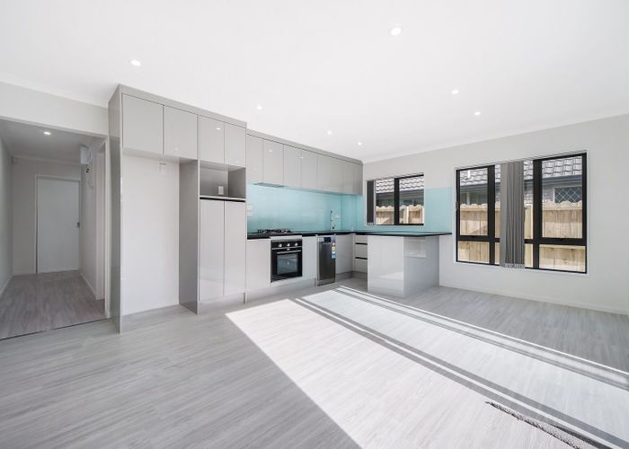  at 1/49 Gadsby Road, Favona, Manukau City, Auckland