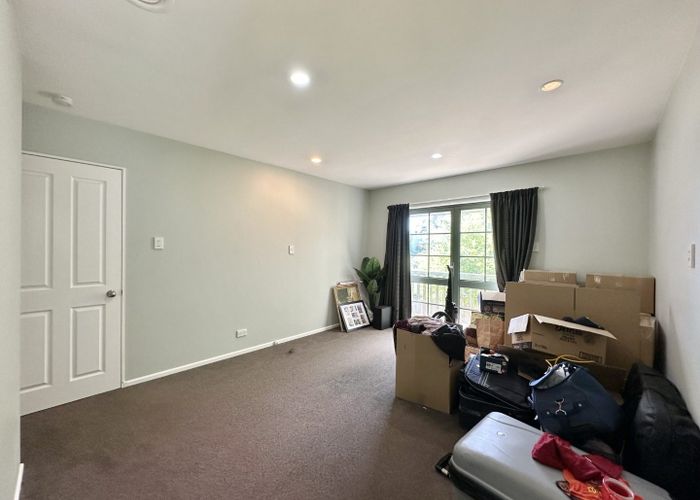  at 116 Pinehaven Road, Pinehaven, Upper Hutt