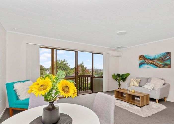  at 19A Kemp Road, Massey, Waitakere City, Auckland