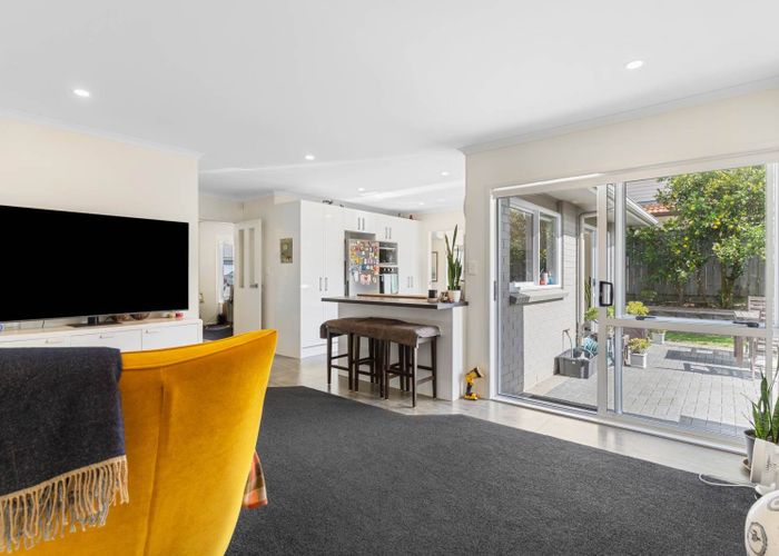  at 5 Kalmore Place, East Tamaki, Manukau City, Auckland