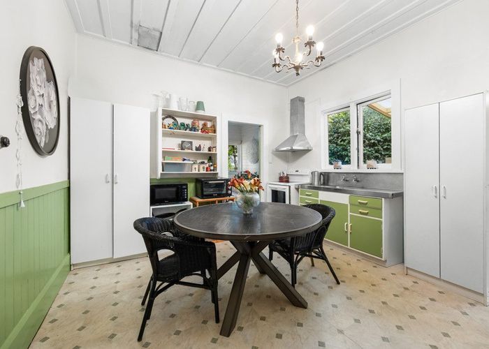  at 14 Mcleod Road, Henderson, Waitakere City, Auckland