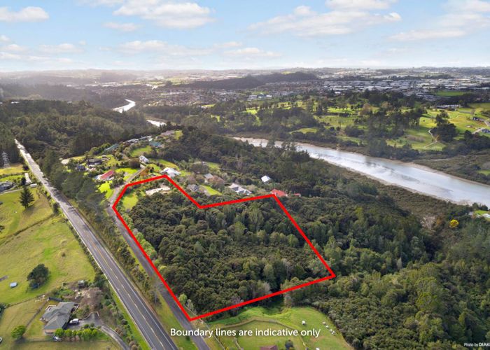  at 239 Paremoremo Road, Lucas Heights, Auckland
