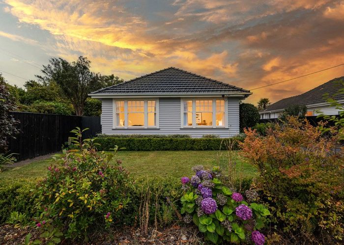  at 8 Lothian Street, Ilam, Christchurch