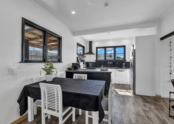  at 84 Pembroke Road East, Stratford, Stratford, Taranaki