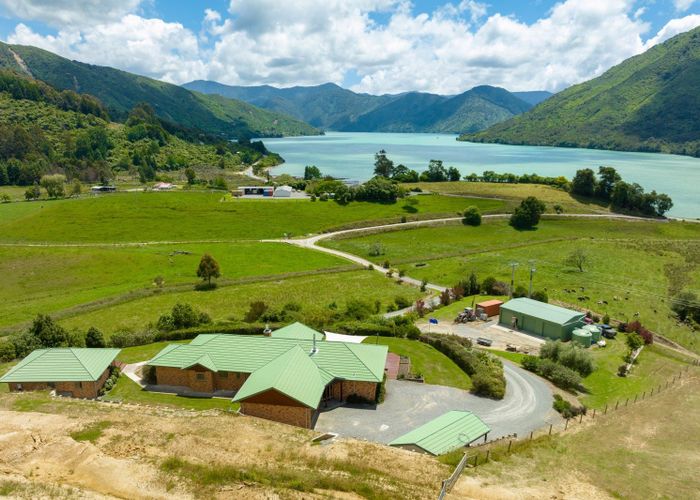  at 888 Queen Charlotte Drive, Picton