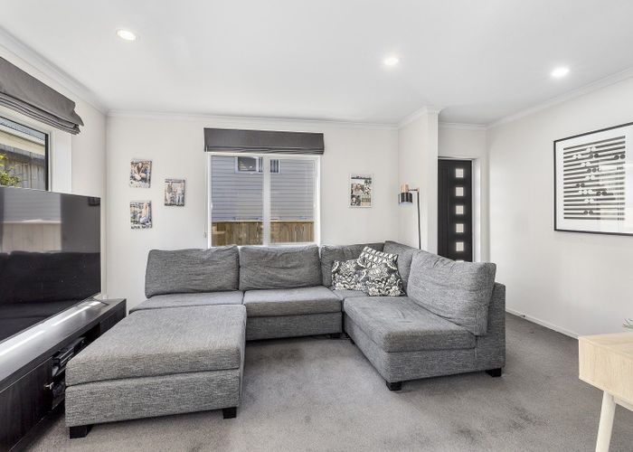  at 7/16 Black Rock Road, Newlands, Wellington