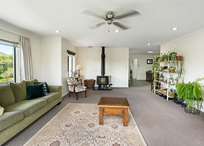  at 2 Tavarnya Way, Patumahoe, Franklin, Auckland