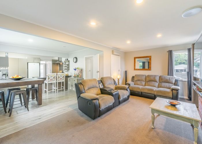  at 16 Barberry Grove, Maungaraki, Lower Hutt