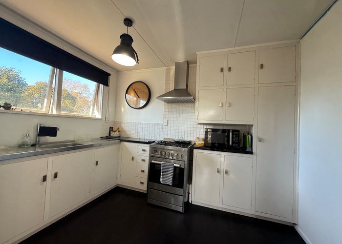  at 38 Clivedon Place, Redwood, Christchurch City, Canterbury