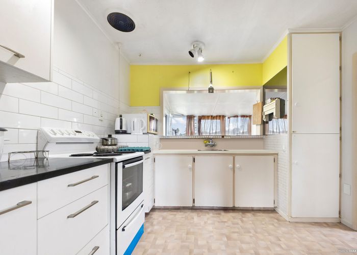  at 31 Holly Street, Avondale, Auckland City, Auckland