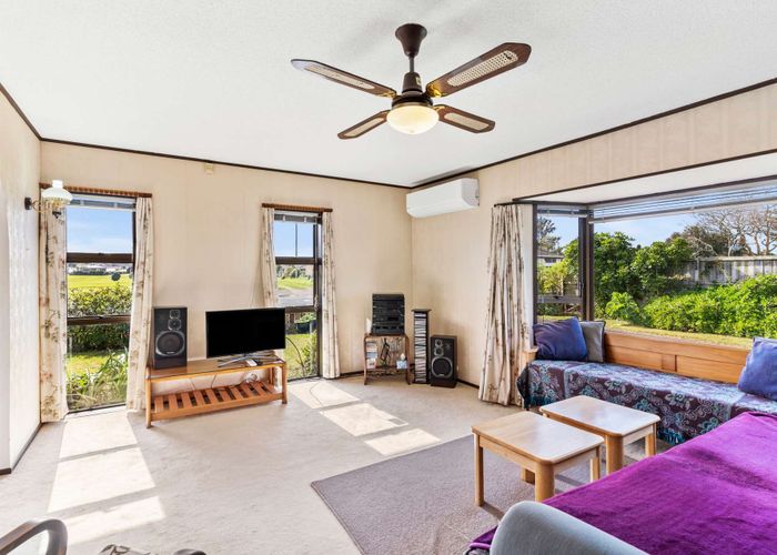  at 30 Gibbons Road, Weymouth, Auckland